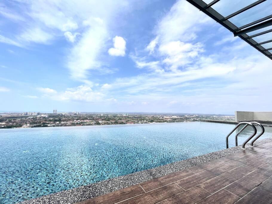 Ins Suite @ The Quartz Residence-Infinity Pool Malacca Kültér fotó